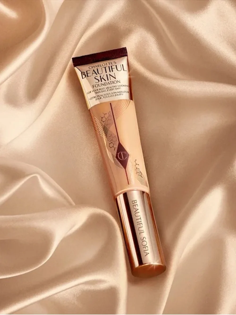 Charlotte Tilbury BEAUTIFUL SKIN FOUNDATION 7 warm Chaud